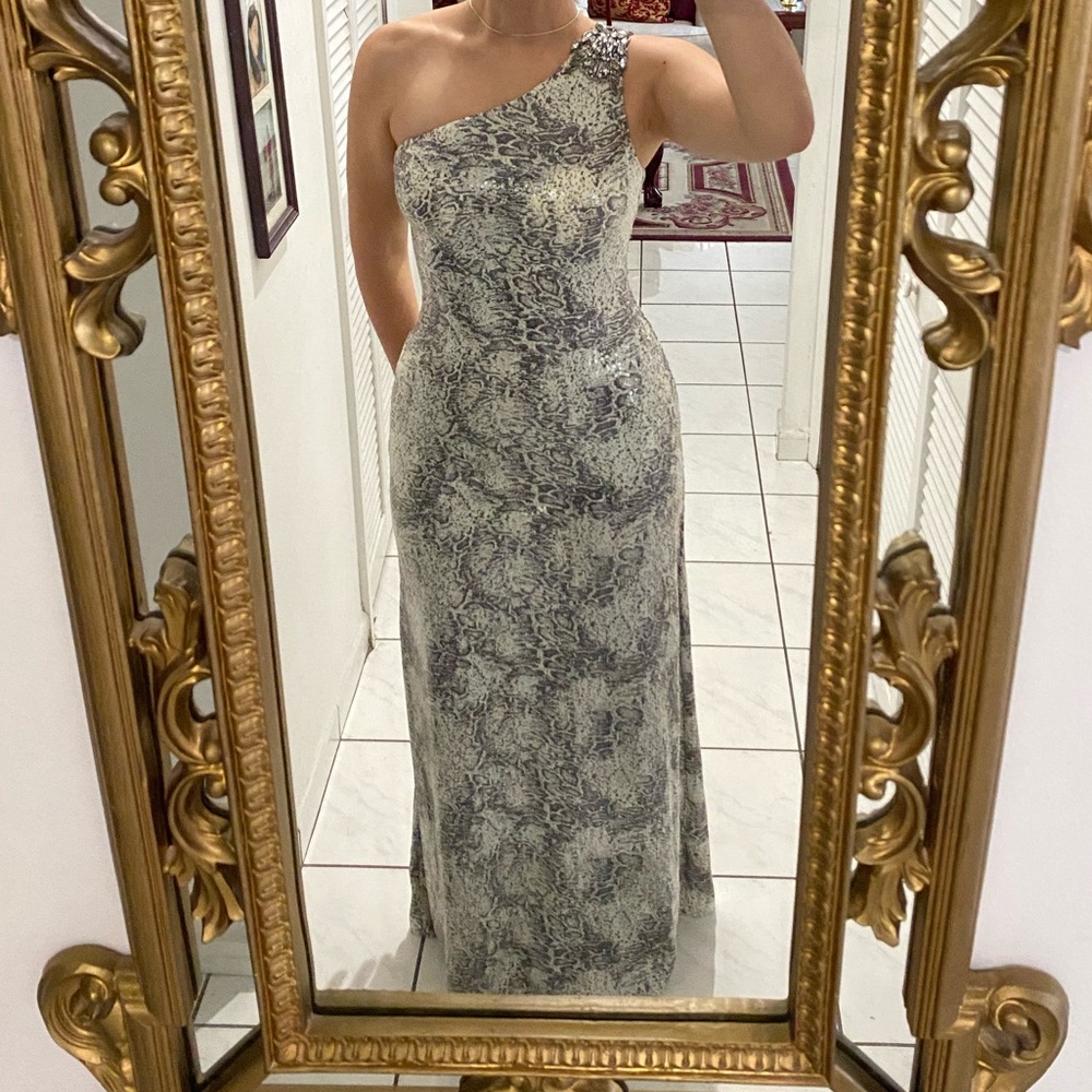 Cachet Sequin Print dress